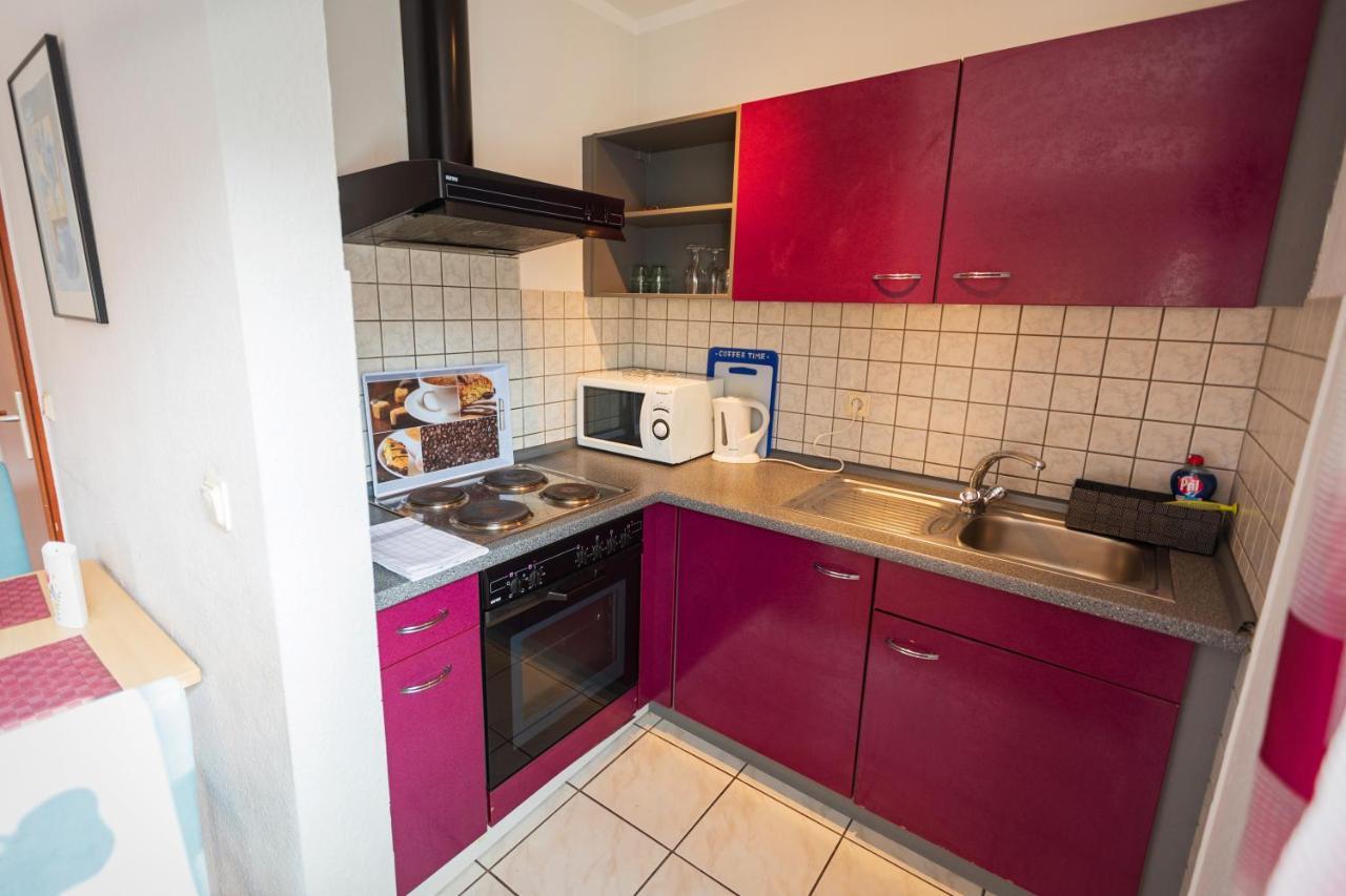 Haus Flora - Ferienwohnungen Cochem Ngoại thất bức ảnh